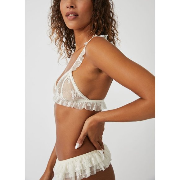 🎉LAST CHANCE🎉 FREE PEOPLE Feeling Frilly Triangle Bralette / Ivory - Picture 5 of 8